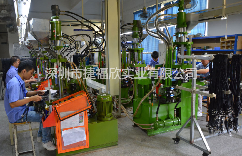 成型設(shè)備